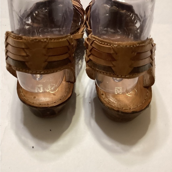 Sandpiper Sandals Size 7.5 - Picture 5 of 6